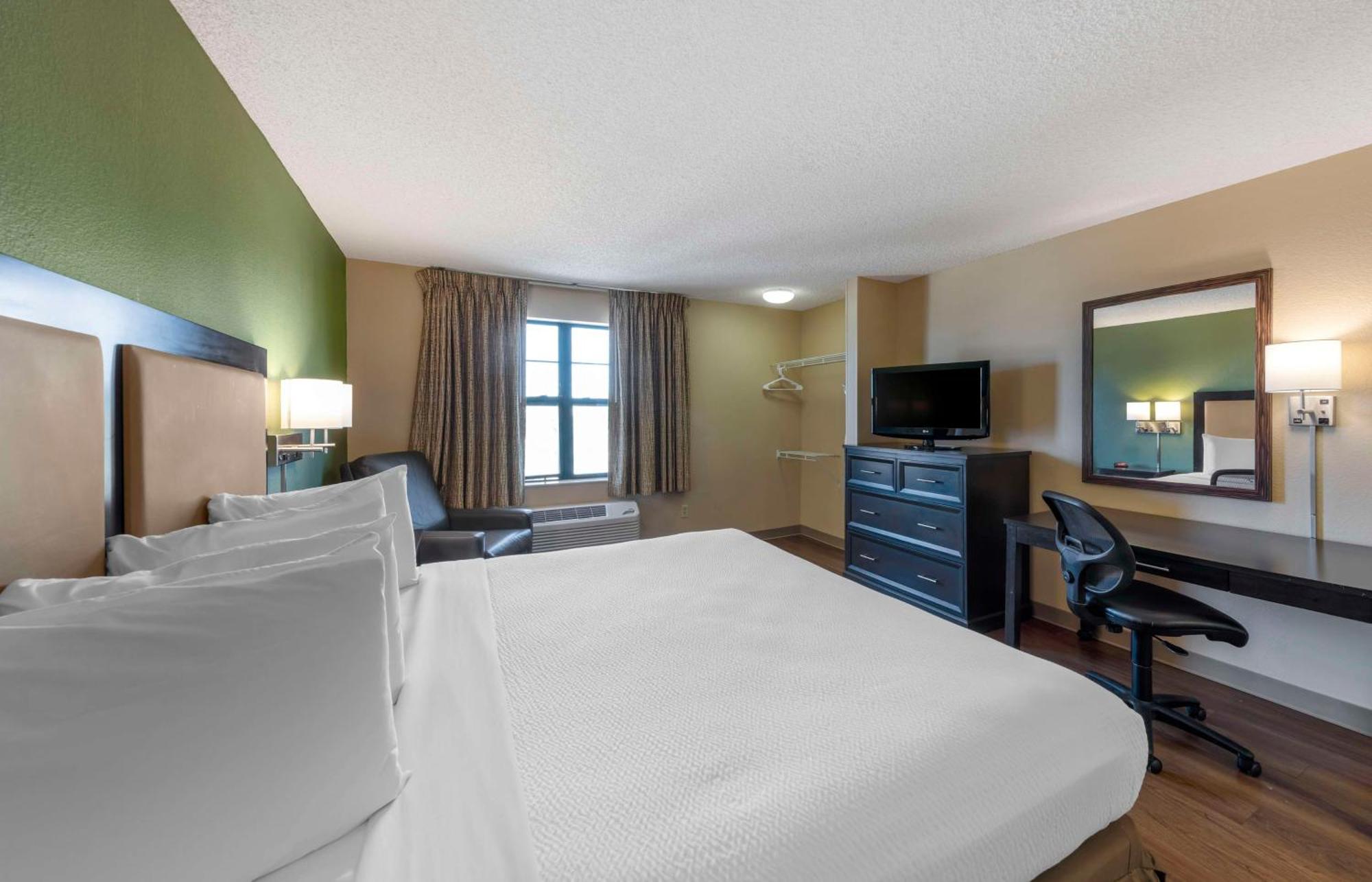 เอ็กซ์เทนด์ สเตย์ อเมริกา ออเรนจ์ เคาน์ตี้-แคตเทลลา อเวนิว Hotel ภายนอก รูปภาพ